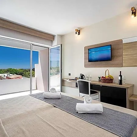 Castellum Hotelli 4*